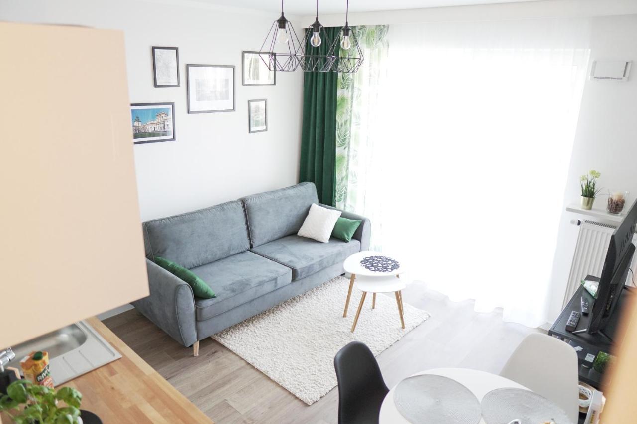 Vizzit Us Premium Apartments وارسو المظهر الخارجي الصورة