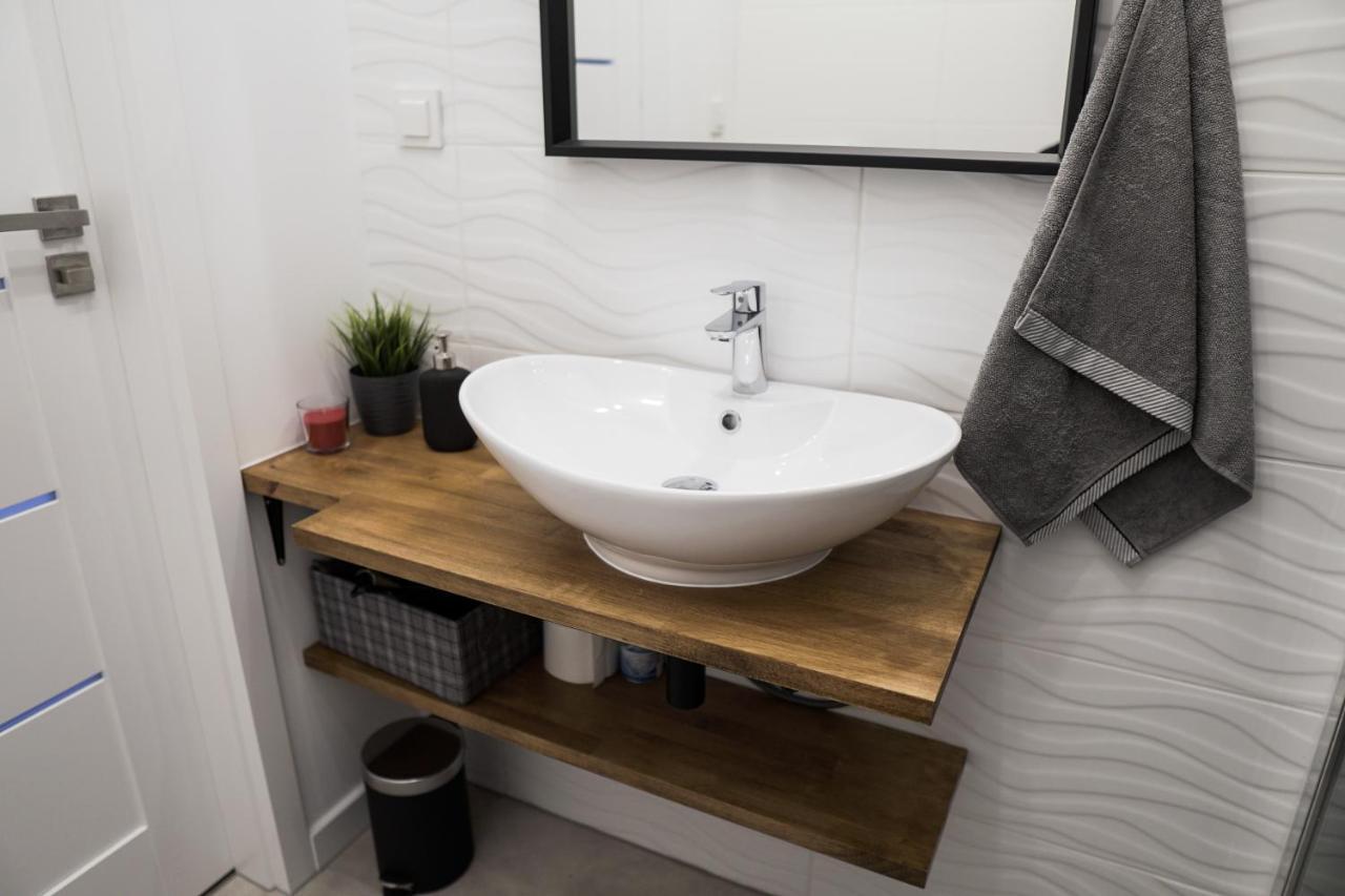 Vizzit Us Premium Apartments وارسو المظهر الخارجي الصورة